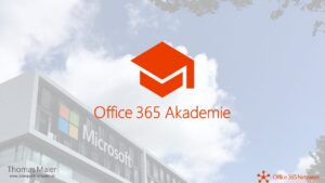 Logo der 365 Akademie mit orangem Doktorhut vor Microsoft Gebäude